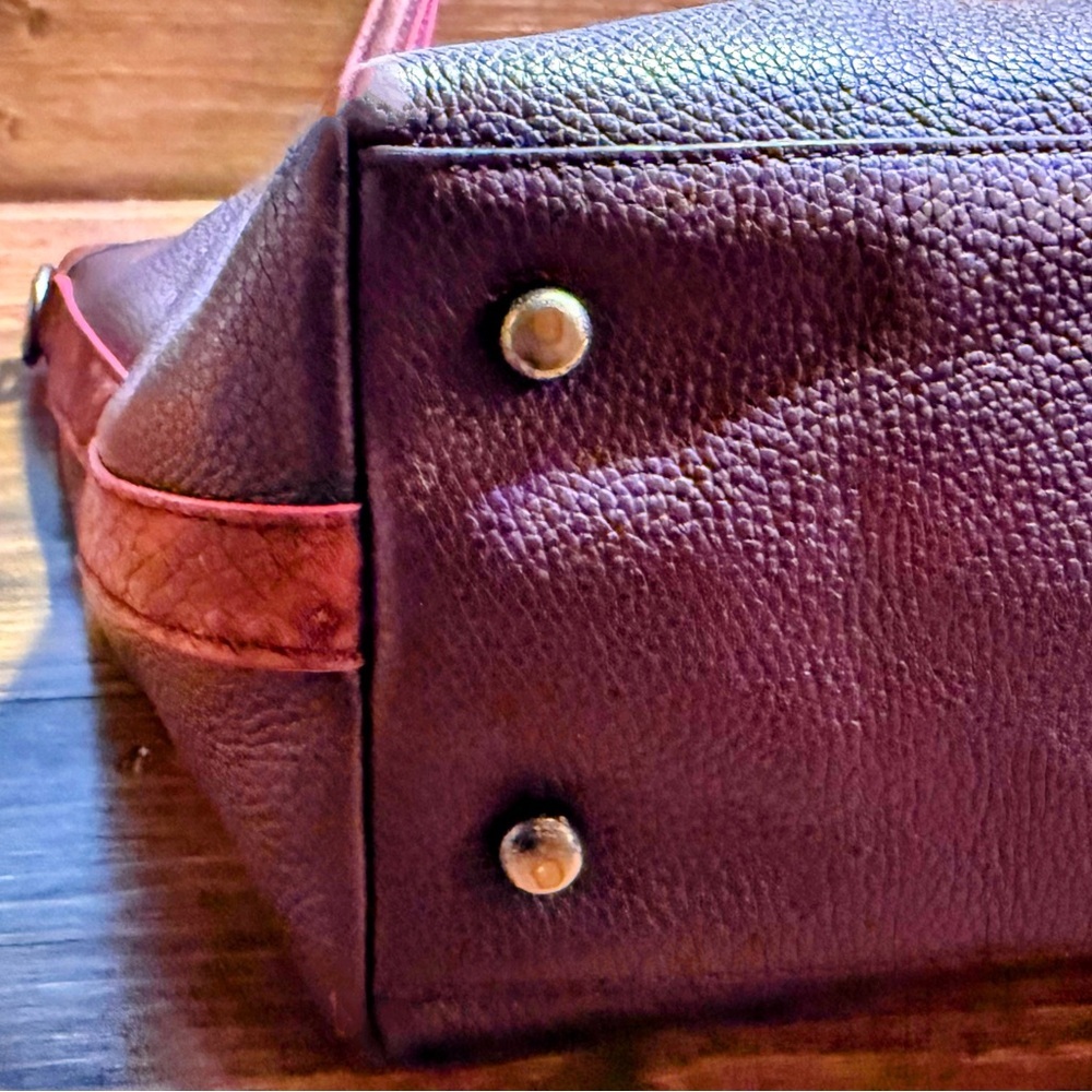 STUNNING β¨ Coach Embossed Leather Tote β Wine/Burgundy with Snake Print Trim β¨β - Picture 7 of 14